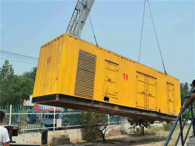 新兴镇300KW柴油发电机组油耗是多少？