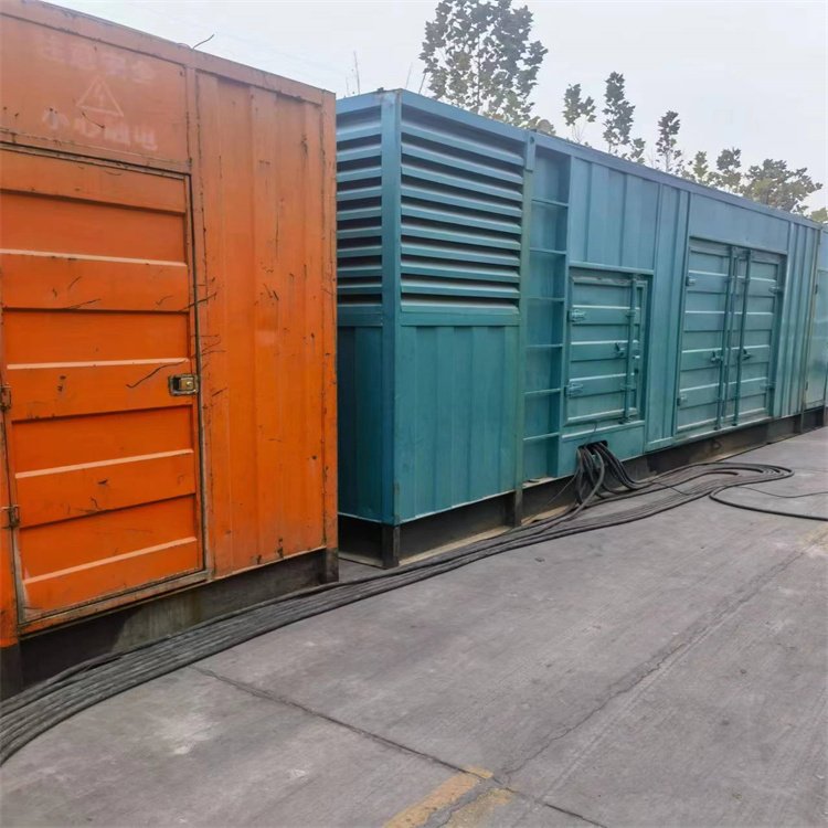 新兴镇如何选择适合 600kW 柴油发电机组的热继电器？