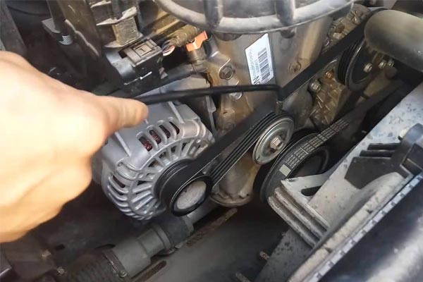 新兴镇转速传感器的工作原理是什么？