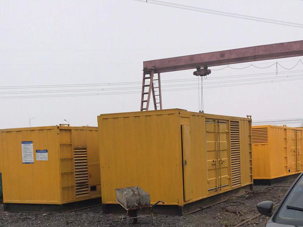 新兴镇100kw柴油发电机组每小时油耗？